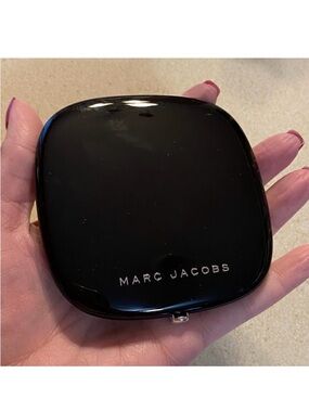 Marc Jacobs Finishing Powder Finish Line 100 Discontinued